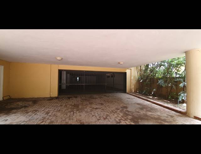 986M² BUILDING FOR SALE IN PAULSHOF